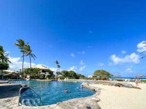 Gallery image of Kauai Beach Resort Room 2401 in Lihue