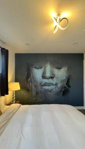 Galería fotográfica de Luxury Home Steps from Sofi Forum YouTube Theater en Inglewood