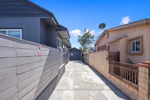 Galería fotográfica de Luxury Home Steps from Sofi Forum YouTube Theater en Inglewood