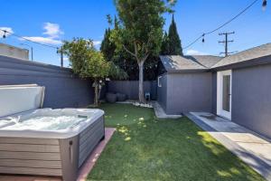 Galería fotográfica de Luxury Home Steps from Sofi Forum YouTube Theater en Inglewood