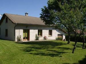 Κήπος έξω από το Gîte Montagne avec Cheminée - 4 chambres, Animaux acceptés - FR-1-582-243