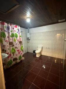 Vonios kambarys apgyvendinimo įstaigoje Cabaña 1