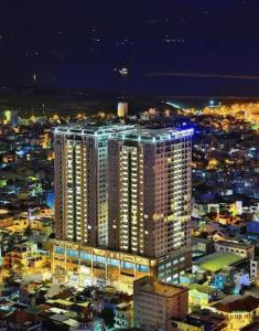 Modern & Charming Penthouse 5BRs in Da Nang Center iz ptičje perspektive