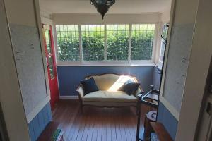 The Gables - Circa 1880 - Classic Bowral Property的休息区