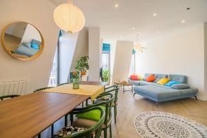 Khu vực ghế ngồi tại Central Luxury Living Europe Square,Balcony/Batumi