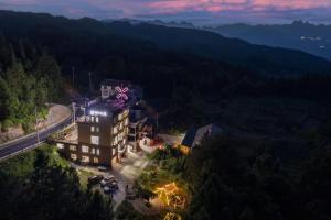Foto Enshis asuva majutusasutuse 恩施硒坪民宿 Enshi Xiping Homestay galeriist