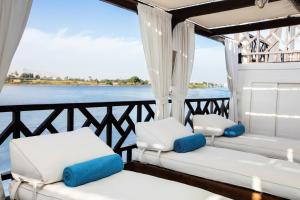 Balkón nebo terasa v ubytování Farouz El Nil I Nile Cruise - Every Monday from Luxor for 07 & 05 Nights + 11 fotografií