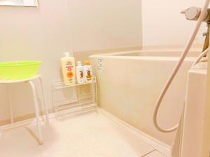 Ένα μπάνιο στο yikebukuro LuckyHouse 池袋一軒家 幸運の家