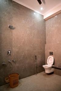 Vannituba majutusasutuses Surendra Villa Home Stay