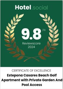Certifikát, ocenenie alebo iný dokument vystavený v ubytovaní Casares Beach Golf Apartment With Private Garden Direct Pool Access