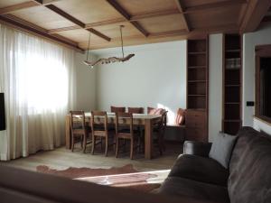 Area soggiorno di Silva: The Alpine Chalet
