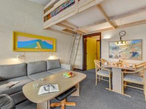Zona d'estar a Apartment Els - 100m to the inlet in Western Jutland by Interhome