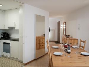 Кухня или кухненски бокс в Apartment Pasadena-4 by Interhome