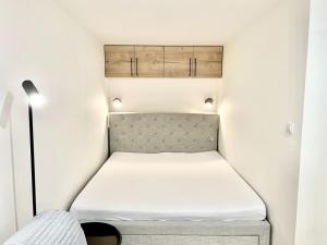 Posteľ alebo postele v izbe v ubytovaní Apartment Port Jáchymov-2 by Interhome