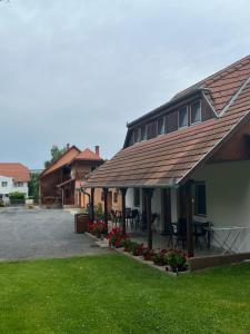 Budova, v ktorej sa apartmán nachádza