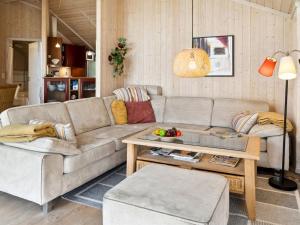Et opholdsområde på Holiday Home Thorke - all inclusive - 200m from the sea by Interhome