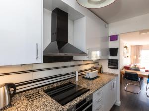 Η κουζίνα ή μικρή κουζίνα στο Apartment Como siempre by Interhome