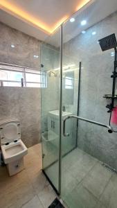 Fotografie z fotogalerie ubytování Modern Luxurious 3-Bedroom by RCCG CAMP off Lagos Ibadan-Expy v destinaci Idiomo
