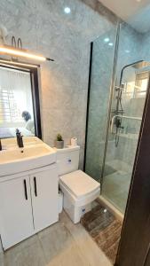Fotografie z fotogalerie ubytování Modern Luxurious 3-Bedroom by RCCG CAMP off Lagos Ibadan-Expy v destinaci Idiomo
