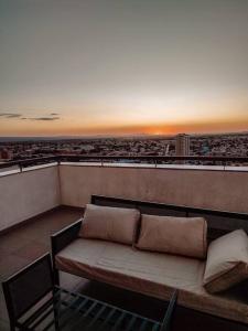 a couch sitting on top of a building at Departamento en Calama in Calama