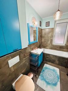 Un baño de Glamorous feel at home apartment 25 fotos más
