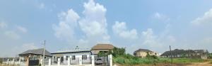 Fotografie z fotogalerie ubytování Modern Luxurious 3-Bedroom by RCCG CAMP off Lagos Ibadan-Expy v destinaci Idiomo