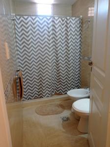 Ένα μπάνιο στο Departamento Viñas de Cuyo