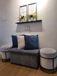 Posezení v ubytování Casa Lucas a Serene Stay in Pine Suites Tagaytay