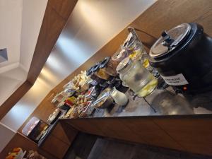 Makanan di atau berdekatan hotel