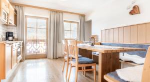 Kuchnia lub aneks kuchenny w obiekcie Appartement Arnoldgut