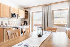 Kuchnia lub aneks kuchenny w obiekcie Appartement Arnoldgut