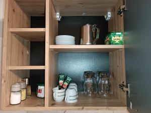 Kuchyň nebo kuchyňský kout v ubytování "BIJELA" Apartments with AC, outdoor fireplace and terrace