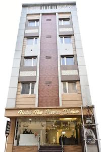 a view of the front of a building at Hotel The Heera Divine in Kānpur