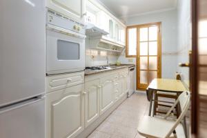 Fotografia z galérie ubytovania Suitur apartament familiar con piscina calafell v destinácii Calafell