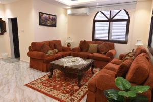 Gallery image of Cozy Mountain House Near Hatta in Sinādil