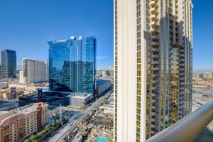 Nespecifikovaný výhled na destinaci Las Vegas nebo výhled na město při pohledu z aparthotelu