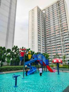 Hồ bơi trong/gần Sini Stay Horizon Suites KLIA (Blue Room)