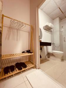 Koupelna v ubytování Đảo Hoa Dalat Hotel