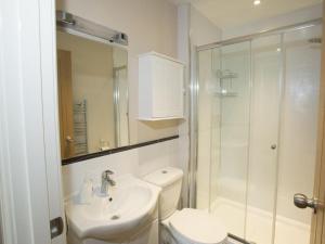 Bilik mandi di 3 Bed in Newlands Valley SZ075 +13 gambar