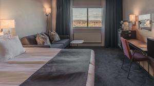 Postel nebo postele na pokoji v ubytování Quality Hotel Waterfront