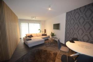 Φωτογραφία από το άλμπουμ του EG Ferienwohnung Merzig Stadt 60 qm PKW Stellplatz im Innenhof σε Merzig