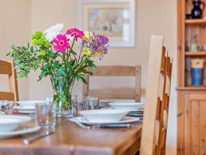 Photo de la galerie de l'établissement 3 Bed in Braithwaite SZ153, à Braithwaite