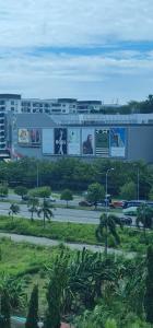 una vista de un aparcamiento en una ciudad en BV3 Studio Type with swimming pool in KK City Centre, en Kota Kinabalu