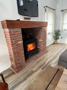 TV a/nebo společenská místnost v ubytování Stone House Datça Blok-B