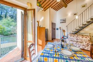 A bed or beds in a room at Tuscan Sun With Shared Pool - Happy Rentals