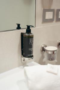 Koupelna v ubytování Hotel Excelsior Bari