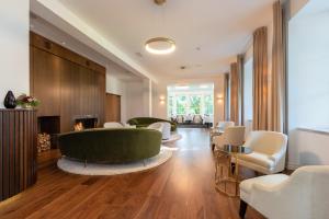 พื้นที่นั่งเล่นของ The MANOR Sports & Spa