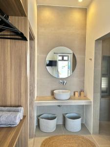 Koupelna v ubytování Serenity Suites