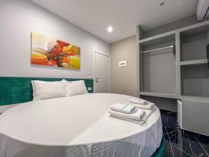 Postel nebo postele na pokoji v ubytování Rumani 3 Islands Hotel