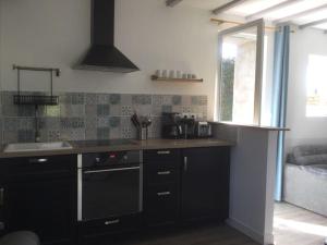 Photo de la galerie de l'établissement La petite maison bretonne, à Locmariaquer 17 autres photos